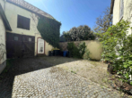 Historisches Zweifamilienhaus mit Scheune und sonnigem Garten in guter Lage - Bild14