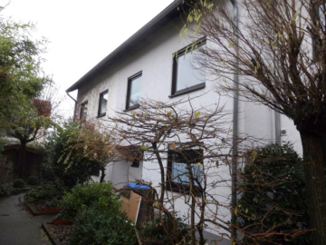 Großzügiges Reihenhaus in schöner Wohnlage - Bild1
