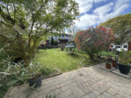 Modernes Niedrigenergiehaus mit Terrasse und schönem eingewachsenem Garten in guter Lage - Bild2