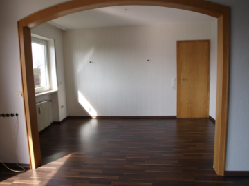 Feistehendes Haus mit 2 großen Wohnungen in schöner Wohnlage - Bild5