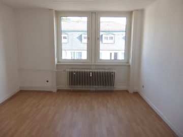 Frisch renovierte Altbauwohnung - Bild2