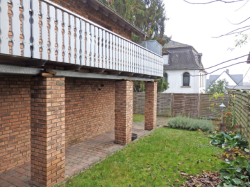 Freistehendes Haus mit Einliegerwohnung - Bild3