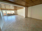 Großes 1-2 Familienhaus mit Balkon und tollem Fernblick - Bild3