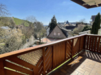 Großes 1-2 Familienhaus mit Balkon und tollem Fernblick - Bild4