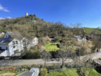 Großes 1-2 Familienhaus mit Balkon und tollem Fernblick - Bild13