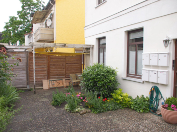 Schlosspark-Nähe: Charmante, helle Dachgeschoss-Wohnung - Bild5
