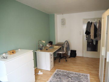 Top Eigentumswohnung mit Aufzug und Balkon in der Neustadt - Bild4