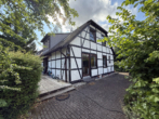 Freistehendes Architektenhaus (massiv gebaut) mit Rheinblick und großem Garten - Bild3