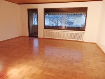 Provisionsfrei! Erstbezug nach Komplettrenovierung - Bild1