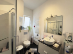 Badezimmer EG rechts