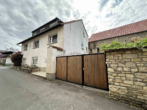 Charmantes Zweifamilienhaus mit vielseitig nutzbarem Untergeschoss und großem Innenhof - Bild3