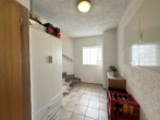 Charmantes Zweifamilienhaus mit vielseitig nutzbarem Untergeschoss und großem Innenhof - Bild8