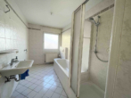 Großes freist. 2 Familienhaus + ausbaubares Nebengebäude, auch für Gewerbe - Bild8